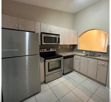 Residential complexes in Homestead, Miami-Dade