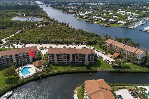 Residential complexes in Jupiter, Palm Beach