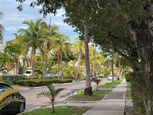Κτίριο σε North Miami Beach, Miami-Dade County
