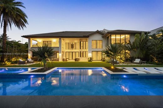 Villa in Hallandale, Broward County