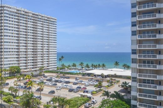 Komplex apartman Hallandale Beach, Broward County