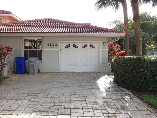Residential complexes in Pompano Beach, Broward County