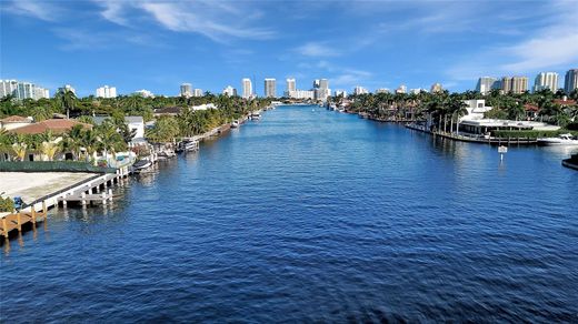 Residential complexes in Fort Lauderdale, Broward County