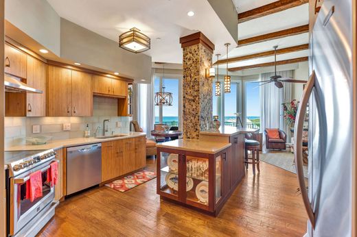 Residential complexes in Jupiter, Palm Beach