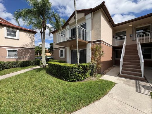 Residential complexes in Pembroke Pines, Broward County