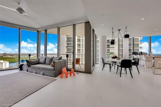 Residential complexes in Sunny Isles Beach, Miami-Dade