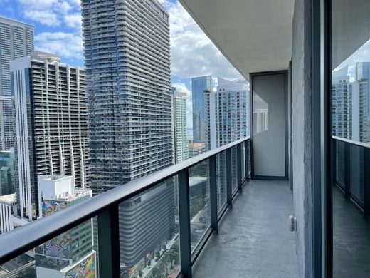 Kamienica w Miami, Miami-Dade County