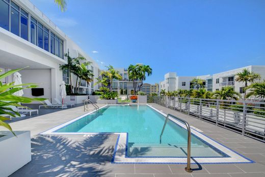 Residential complexes in Delray Beach, Palm Beach