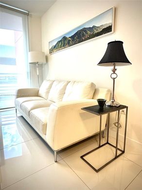 Kamienica w Doral, Miami-Dade County