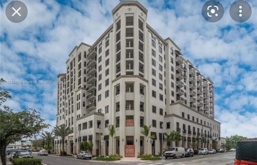 Residential complexes in Coral Gables, Miami-Dade