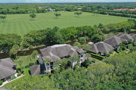 Residential complexes in Wellington, Palm Beach