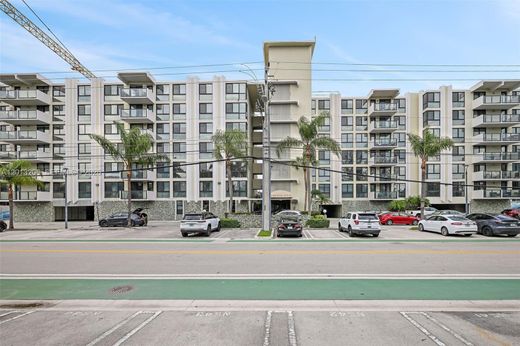 Complesso residenziale a Bay Harbor Islands, Miami-Dade County