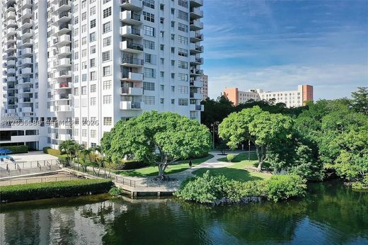 Residential complexes in Aventura, Miami-Dade
