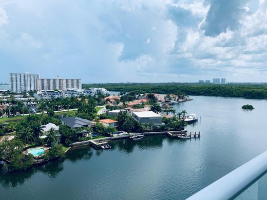 Residential complexes in Sunny Isles Beach, Miami-Dade