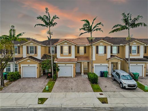 Townhouse in Miami, Miami-Dade