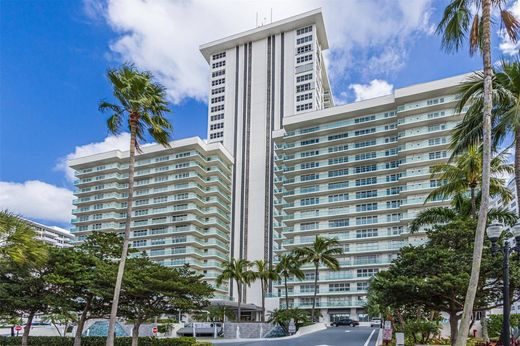 Residential complexes in Fort Lauderdale, Broward County