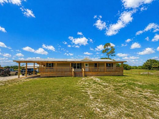Villa in Okeechobee, Okeechobee County