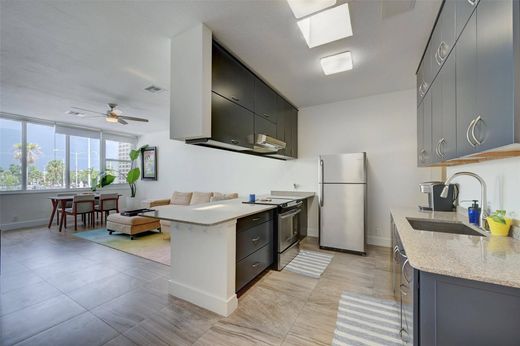 フォートローダーデール, Broward Countyのアパートメント・コンプレックス