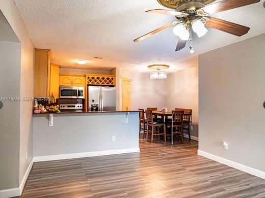 Residential complexes in Hialeah, Miami-Dade