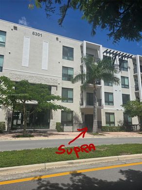 Edificio en Doral, Miami-Dade County