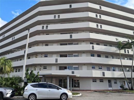 Wohnkomplexe in Miami, Miami-Dade County