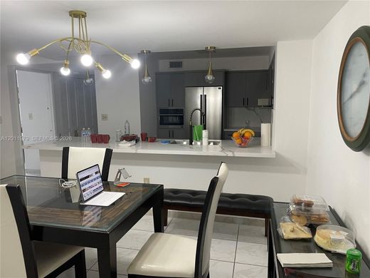 Kamienica w Miami Beach, Miami-Dade County