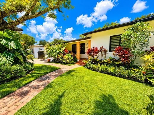 Villa in North Miami, Miami-Dade County