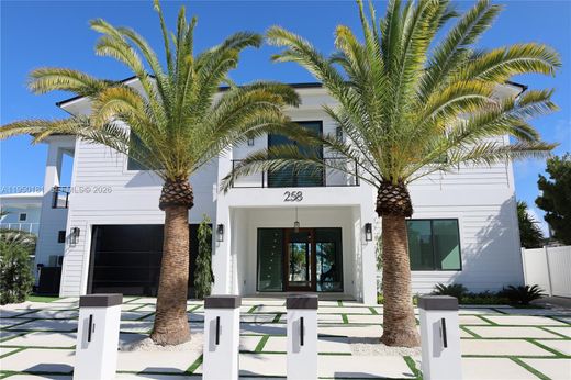 Villa - Key Largo, Monroe County