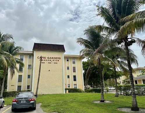 Complexes résidentiels à North Miami, Comté de Miami-Dade