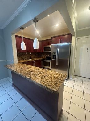 Wohnkomplexe in Hialeah, Miami-Dade County