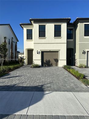 Townhouse in Oakland Park, Broward County