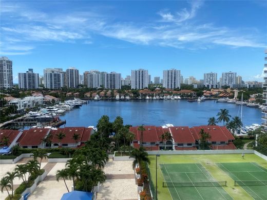 Residential complexes in Aventura, Miami-Dade