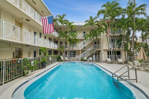 Kamienica w Key Biscayne, Miami-Dade County