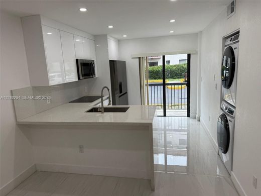 Residential complexes in Hialeah, Miami-Dade