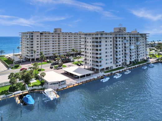 Residential complexes in Pompano Beach, Broward County