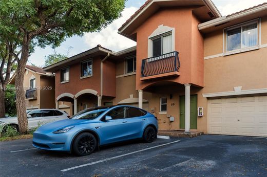 Şehir evi  Hallandale Beach, Broward County
