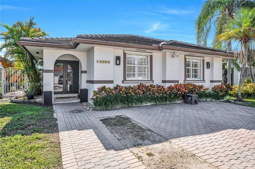 Villa in Miami, Miami-Dade County