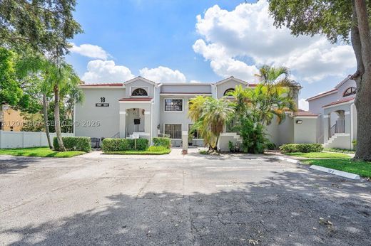 Residential complexes in Pembroke Pines, Broward County