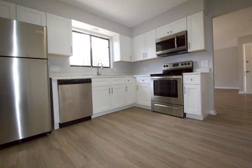 公寓楼  West Palm Beach, Palm Beach County