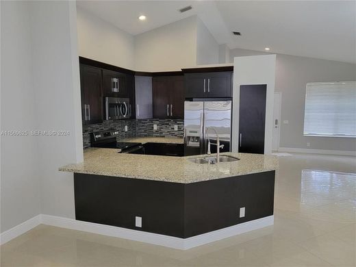 Villa in Weston, Broward County