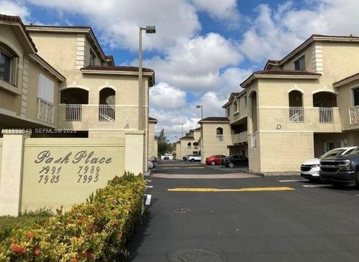 Residential complexes in Miami, Miami-Dade