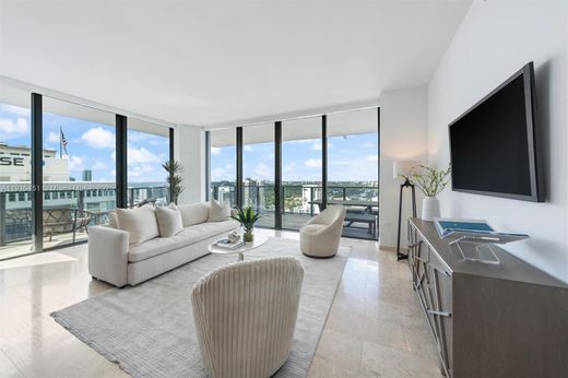 Komplex apartman Miami, Miami-Dade County