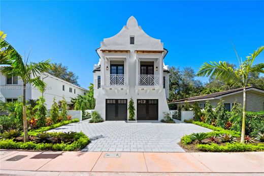 Casa di città a Coral Gables, Miami-Dade County