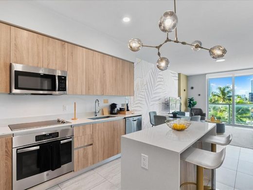 Complesso residenziale a Miami, Miami-Dade County