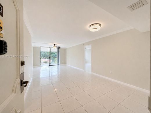 Complexes résidentiels à Pembroke Pines, Comté de Broward