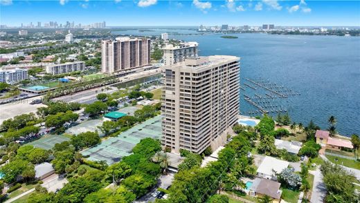 Komplex apartman Miami, Miami-Dade County