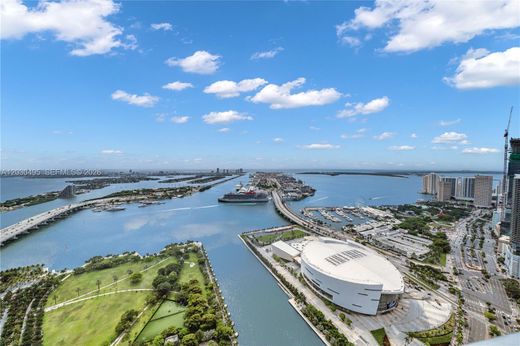 Kamienica w Miami, Miami-Dade County