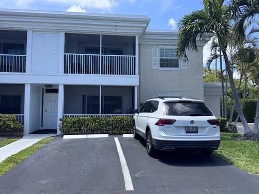 Residential complexes in Fort Lauderdale, Broward County