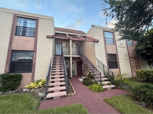 Residential complexes in Margate, Broward County