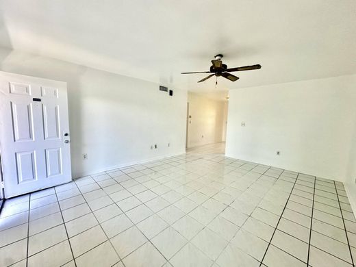 Kamienica w Cutler Bay, Miami-Dade County